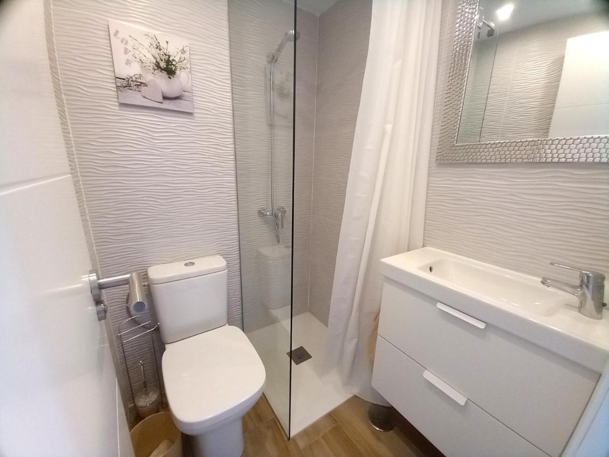 אל מדאנו Apartamentos Medano מראה חיצוני תמונה