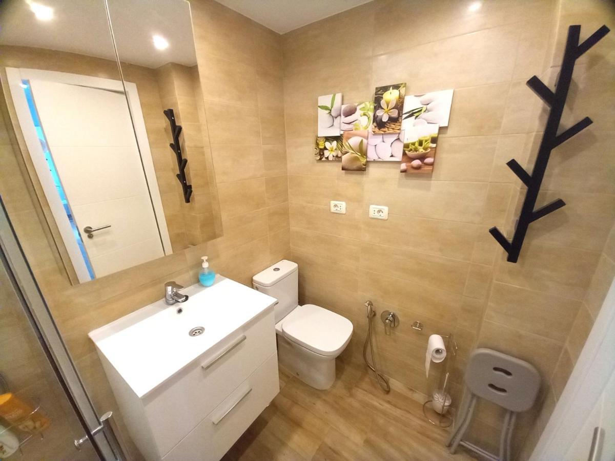 אל מדאנו Apartamentos Medano מראה חיצוני תמונה