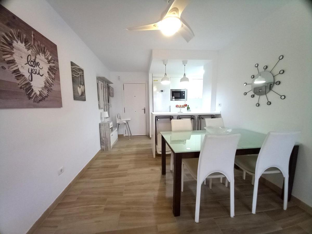 אל מדאנו Apartamentos Medano מראה חיצוני תמונה
