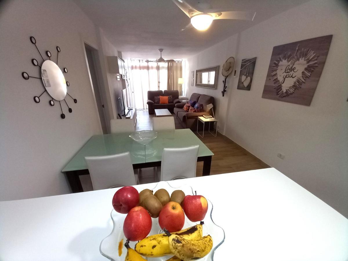 אל מדאנו Apartamentos Medano מראה חיצוני תמונה