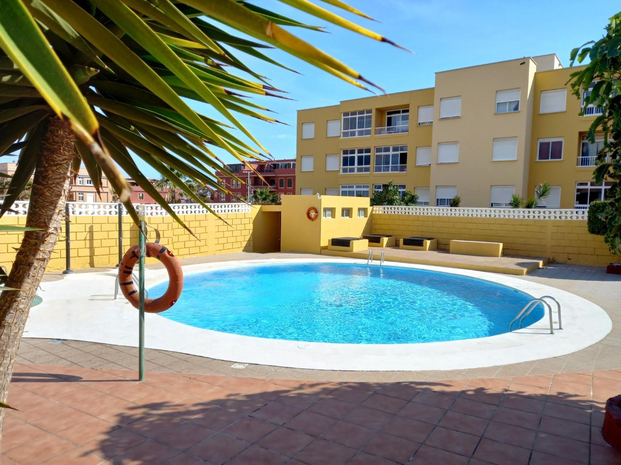 אל מדאנו Apartamentos Medano מראה חיצוני תמונה